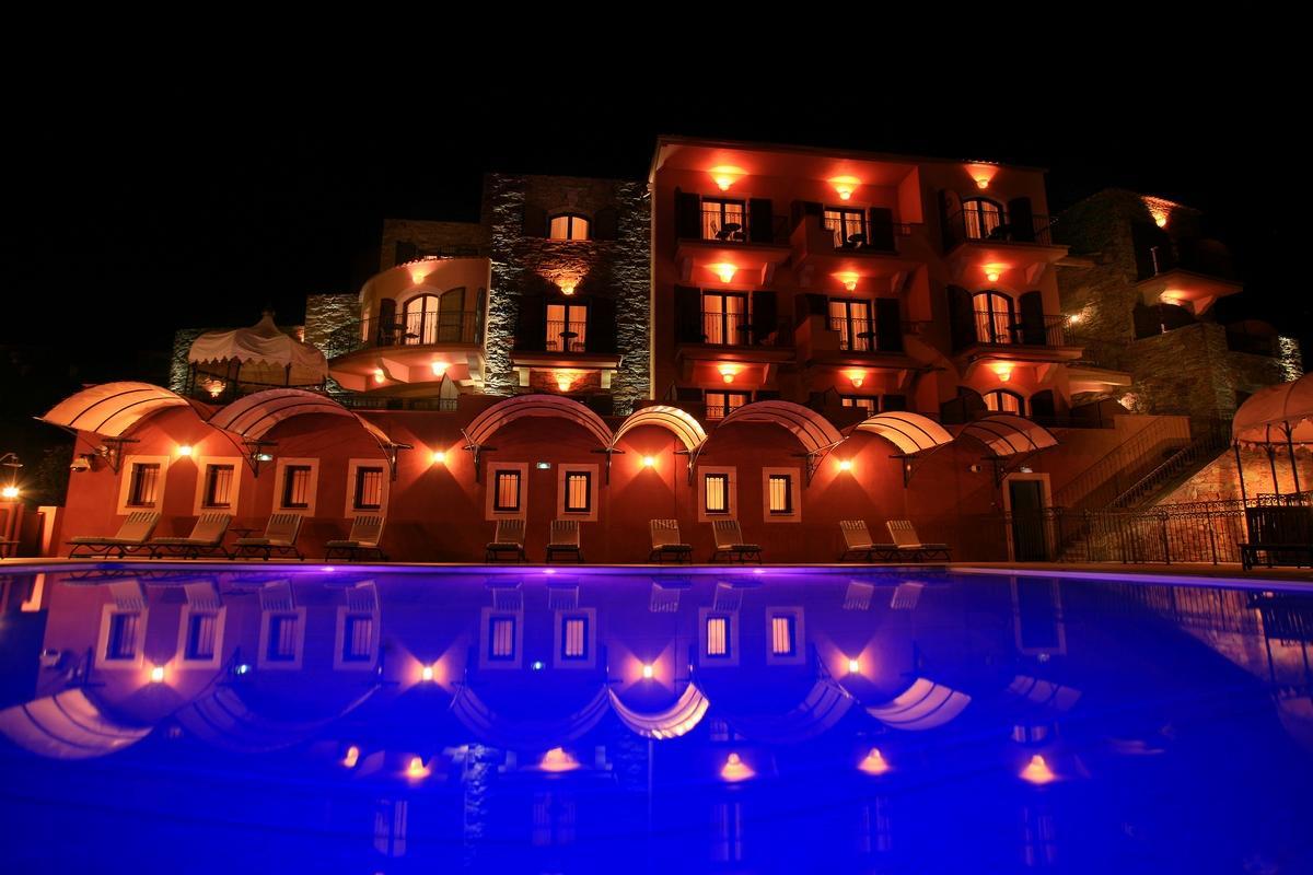 Hotel Demeure Loredana Saint-Florent  Exteriör bild